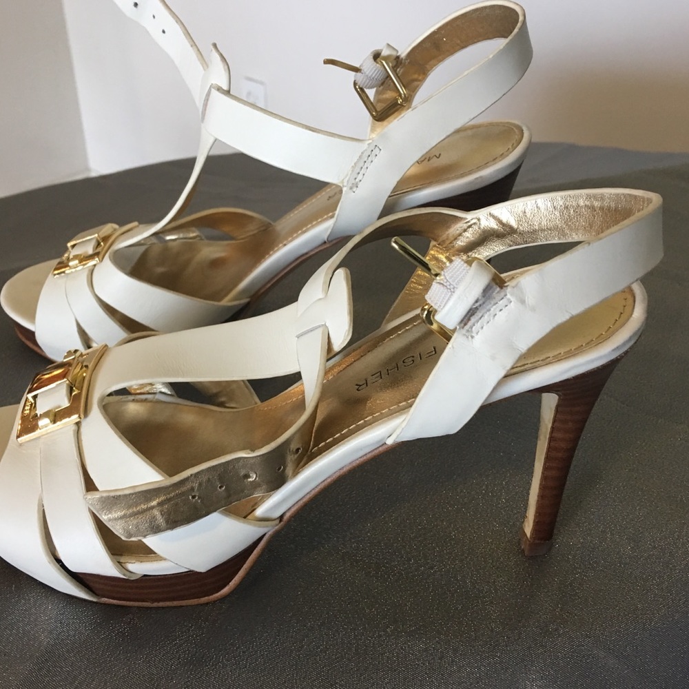 Designer Shoes - Picture 2 of 3